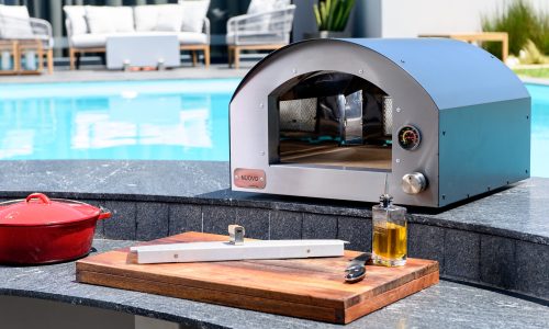 Nuovo Gas pizza oven lifestyle